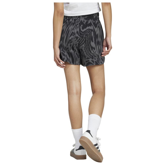 Adidas Γυναικείο σορτς Essentials 3-Stripes Animal Print Shorts Adidas Γυναικείο σορτς Essentials 3-Stripes Animal Print Shorts